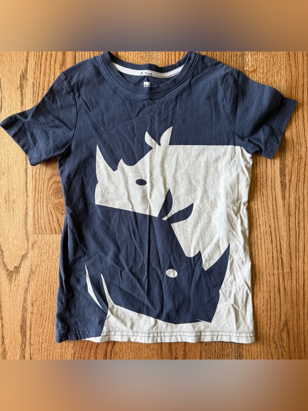 VGUC Tea Collection Rhino Graphic Tee size 10
